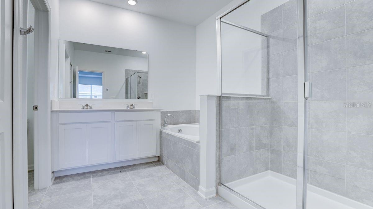 FOX NORTH - Residential Lease