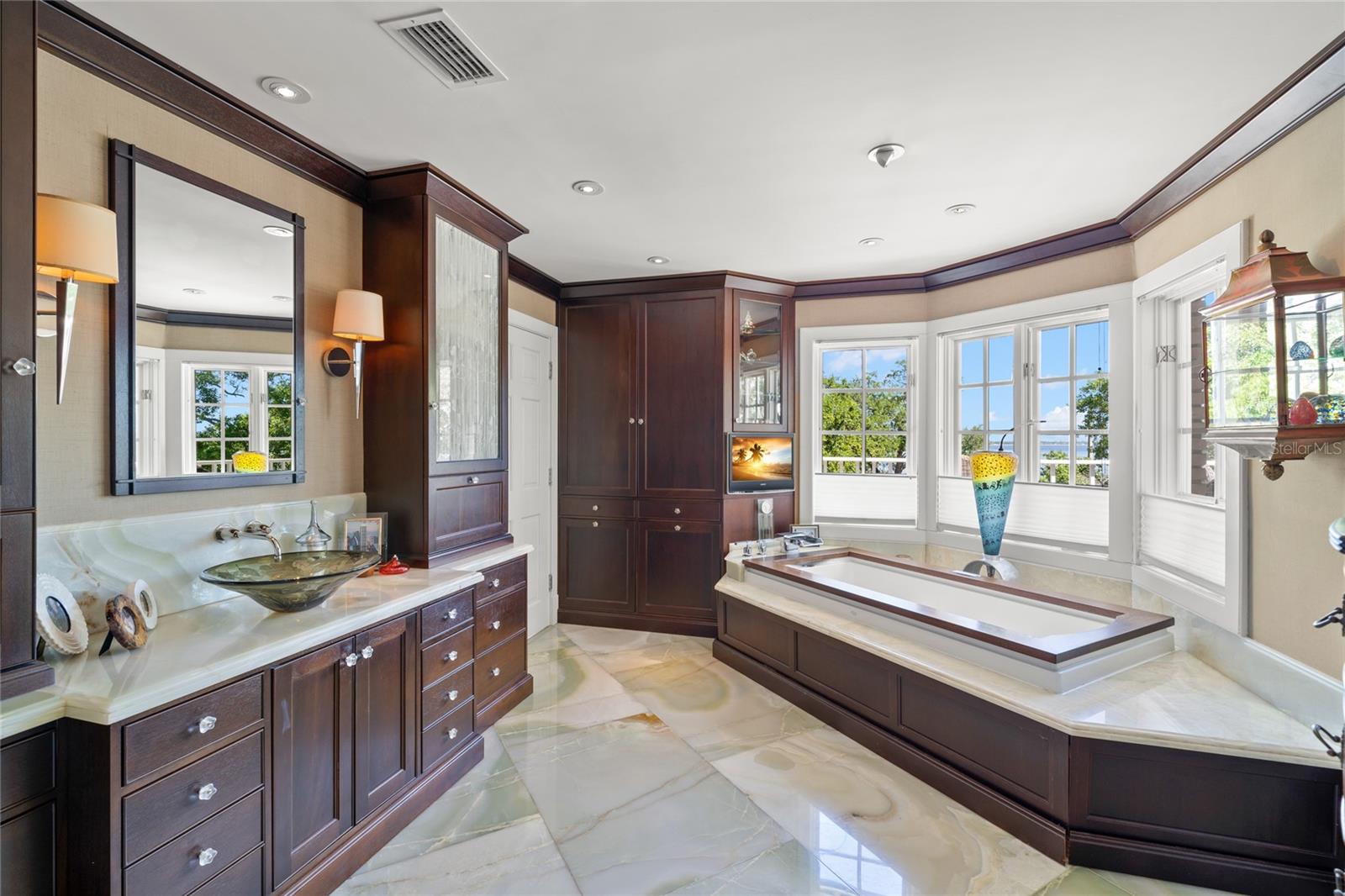 BOULEVARD HEIGHTS - Residential