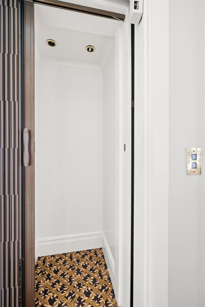 BOULEVARD HEIGHTS - Residential