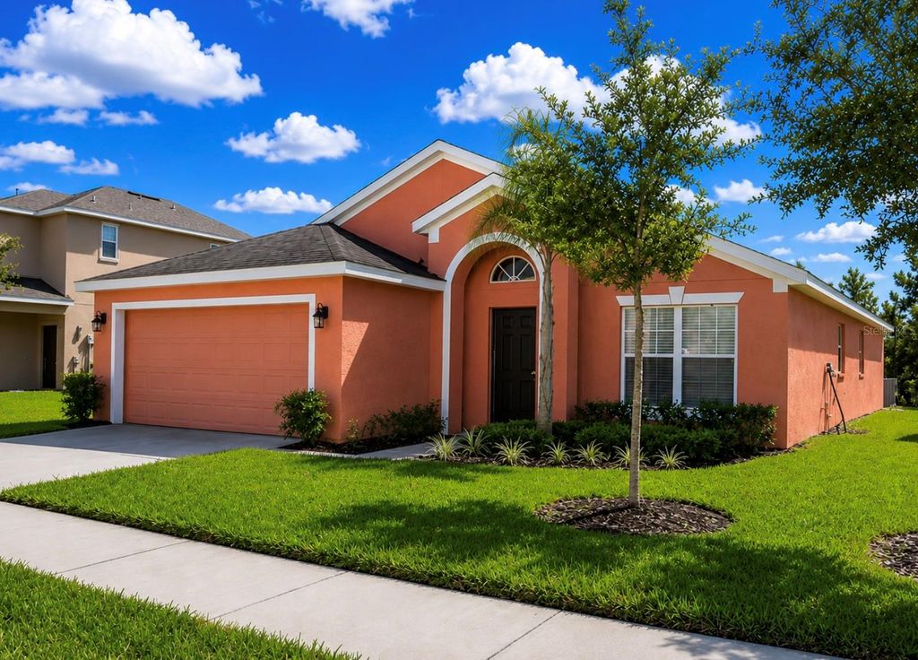 Photo of 1211 Sandy Ridge Drive, Davenport, FL 33896 (MLS # O6342274)
