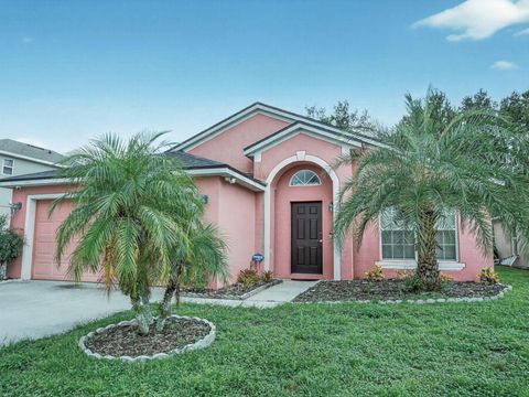 Photo of 1211 Sandy Ridge Drive, Davenport, FL 33896 (MLS # O6342274)