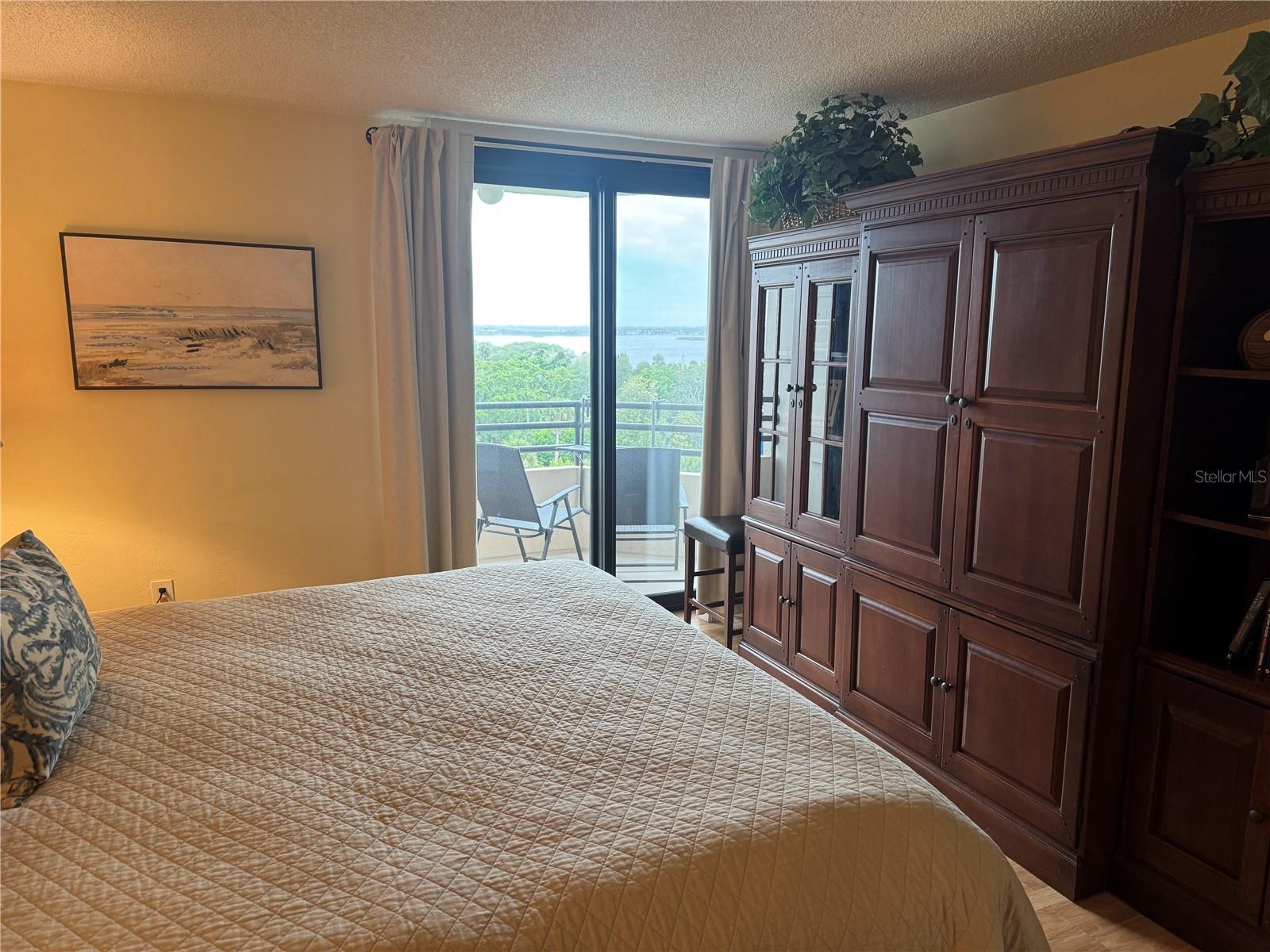OCEANS WEST CONDO - Residential Lease