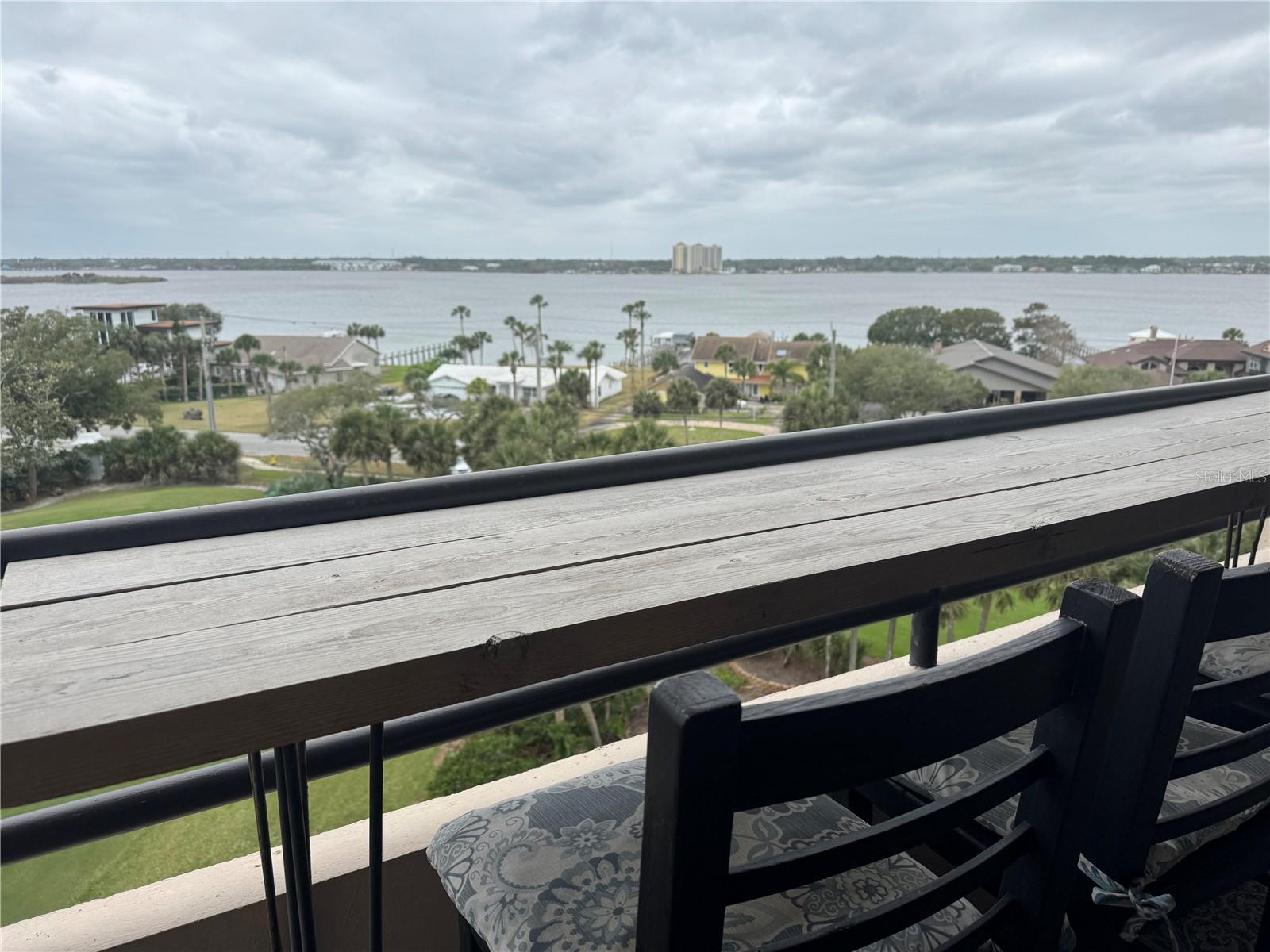 OCEANS WEST CONDO - Residential Lease