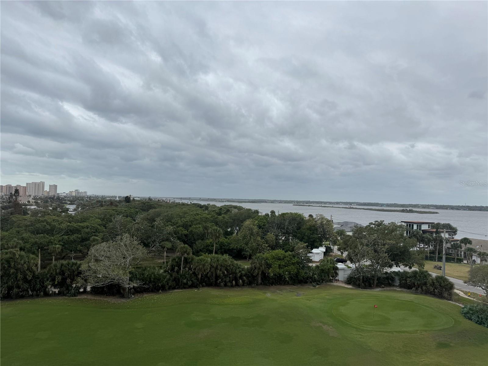 OCEANS WEST CONDO - Residential Lease