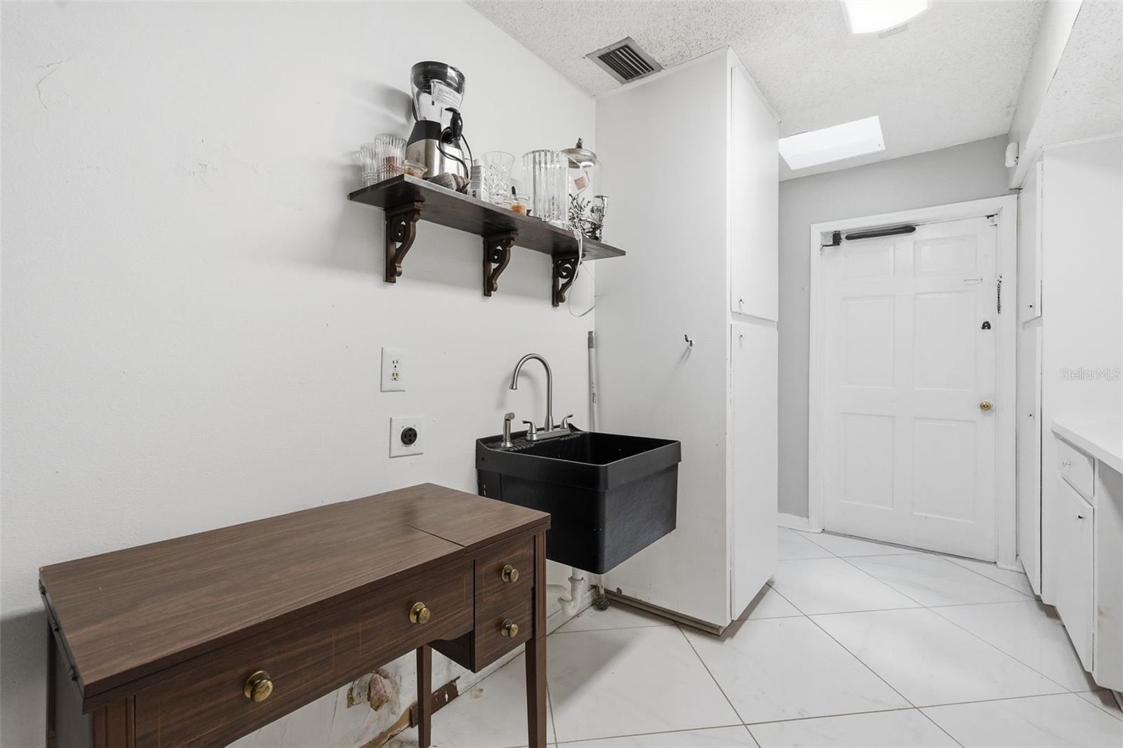 EAST LAKE ADD - Residential