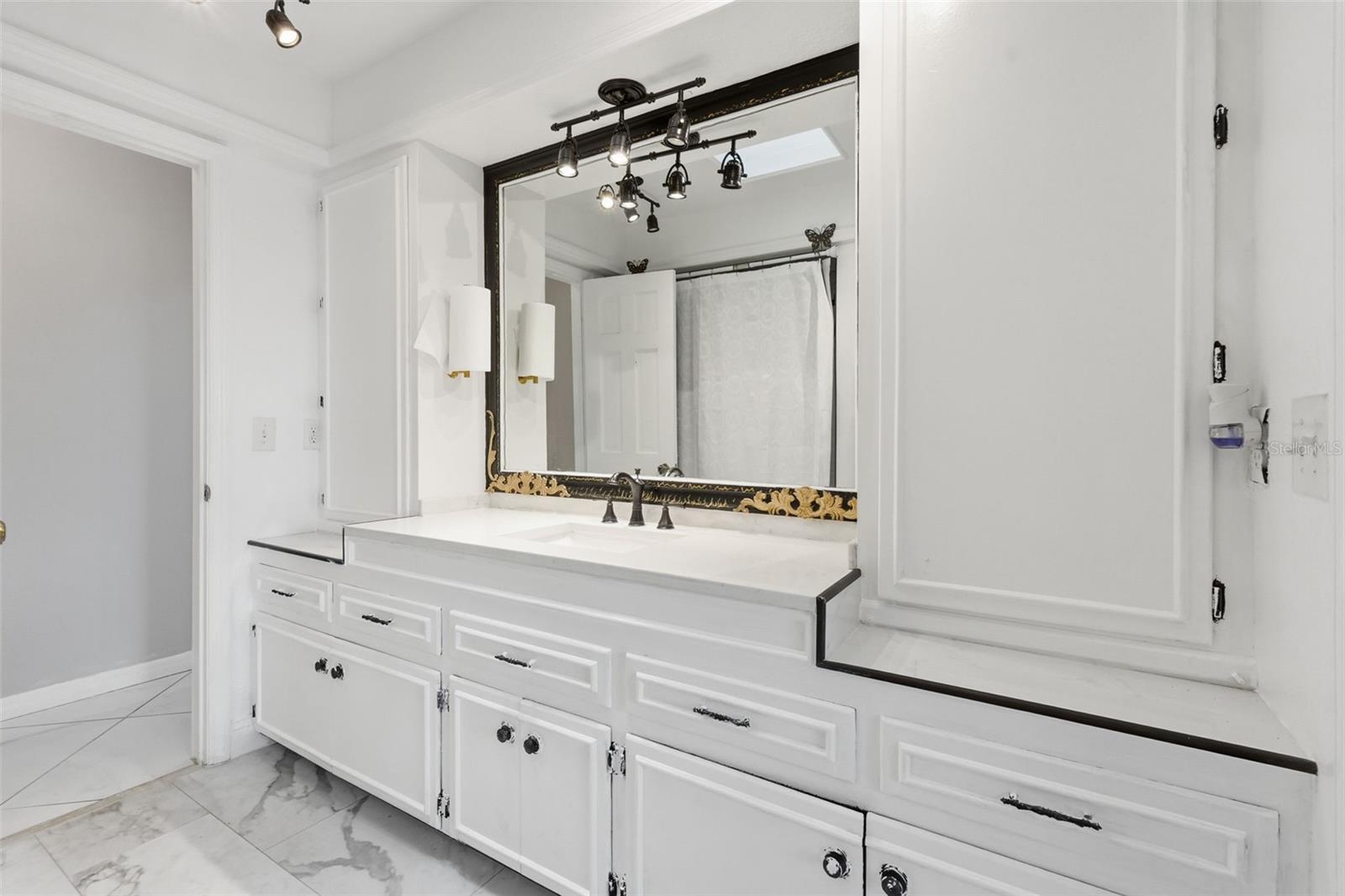 EAST LAKE ADD - Residential