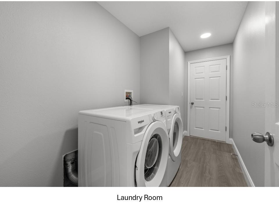 LEXINGTON COMMONS - Residential