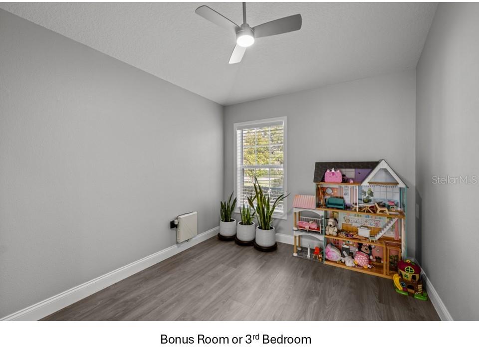 LEXINGTON COMMONS - Residential