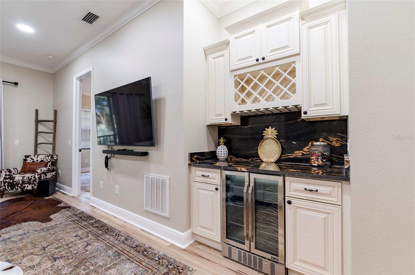 CALIENTE APTS CONDO - Residential