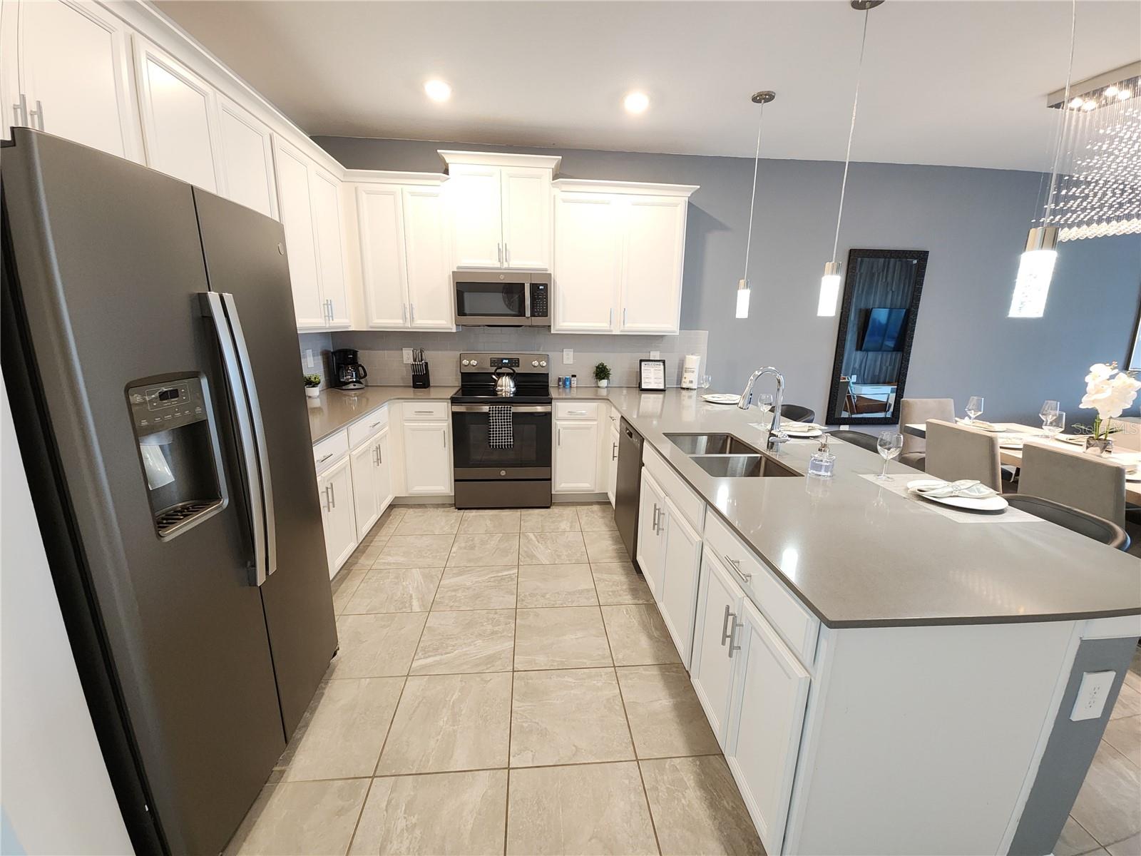 CHAMPIONSGATE CONDO 4 PH 25 & 26 - Residential Lease