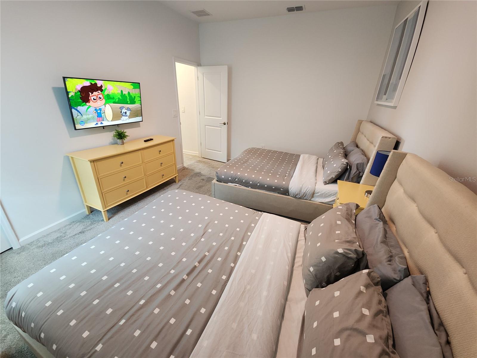 CHAMPIONSGATE CONDO 4 PH 25 & 26 - Residential Lease