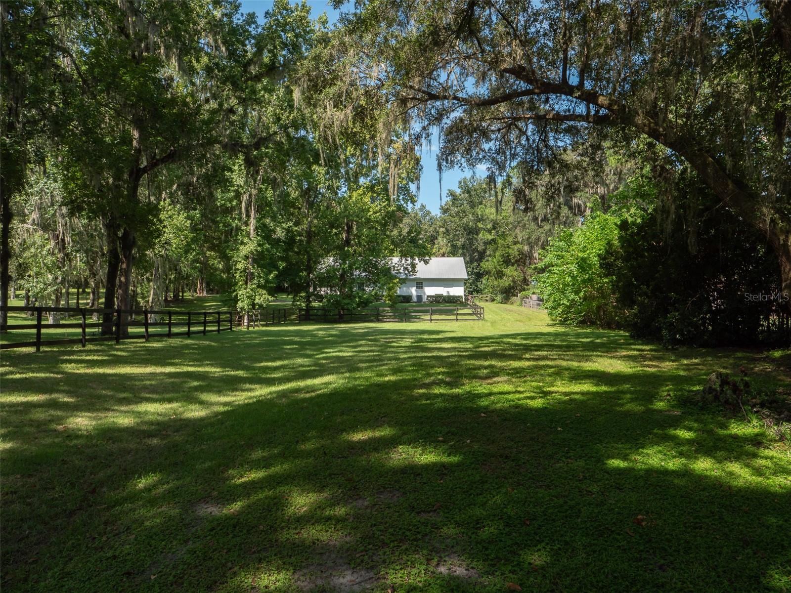 CEDAR CREEK - Residential