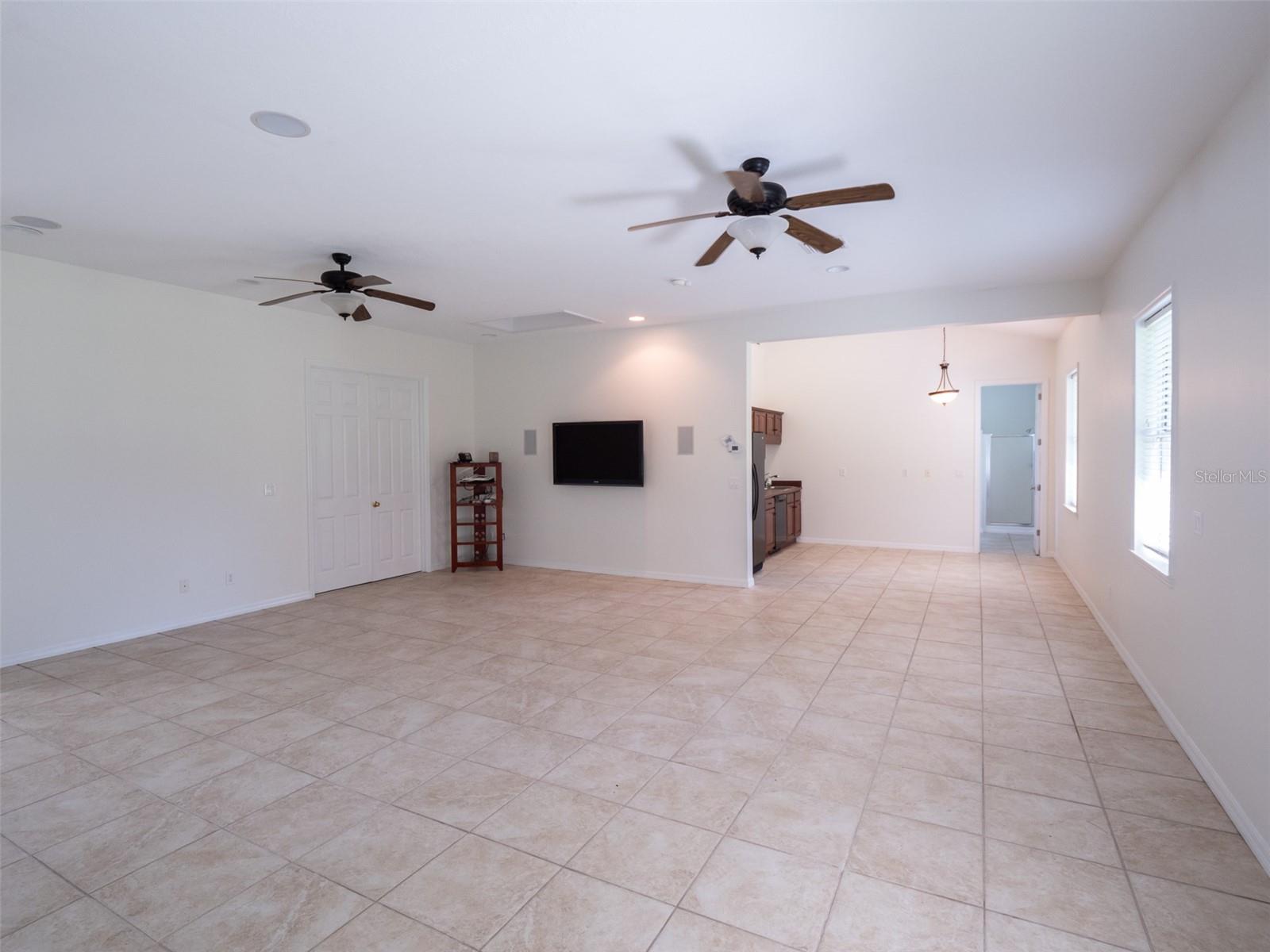 CEDAR CREEK - Residential