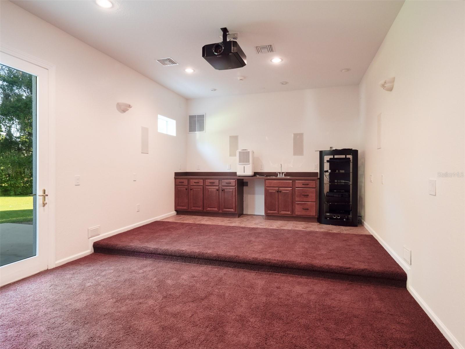 CEDAR CREEK - Residential