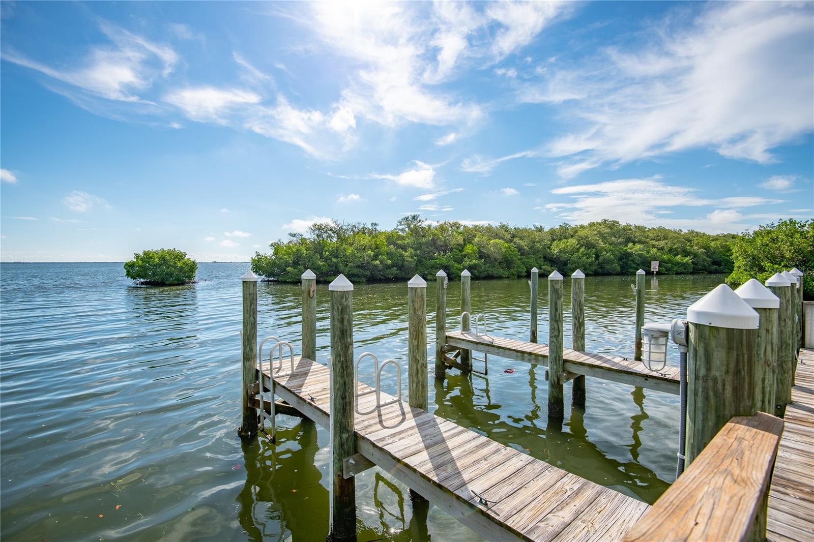 WANDER RESIDENCES OF TIERRA VERDE - Residential