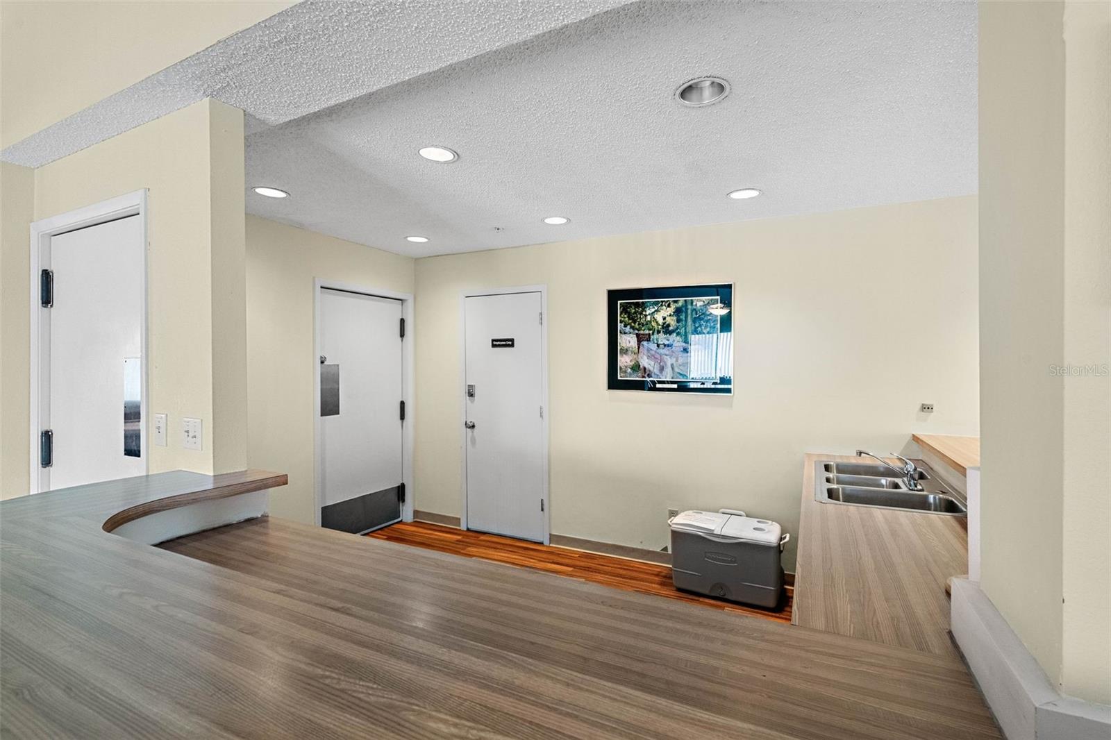 WANDER RESIDENCES OF TIERRA VERDE - Residential