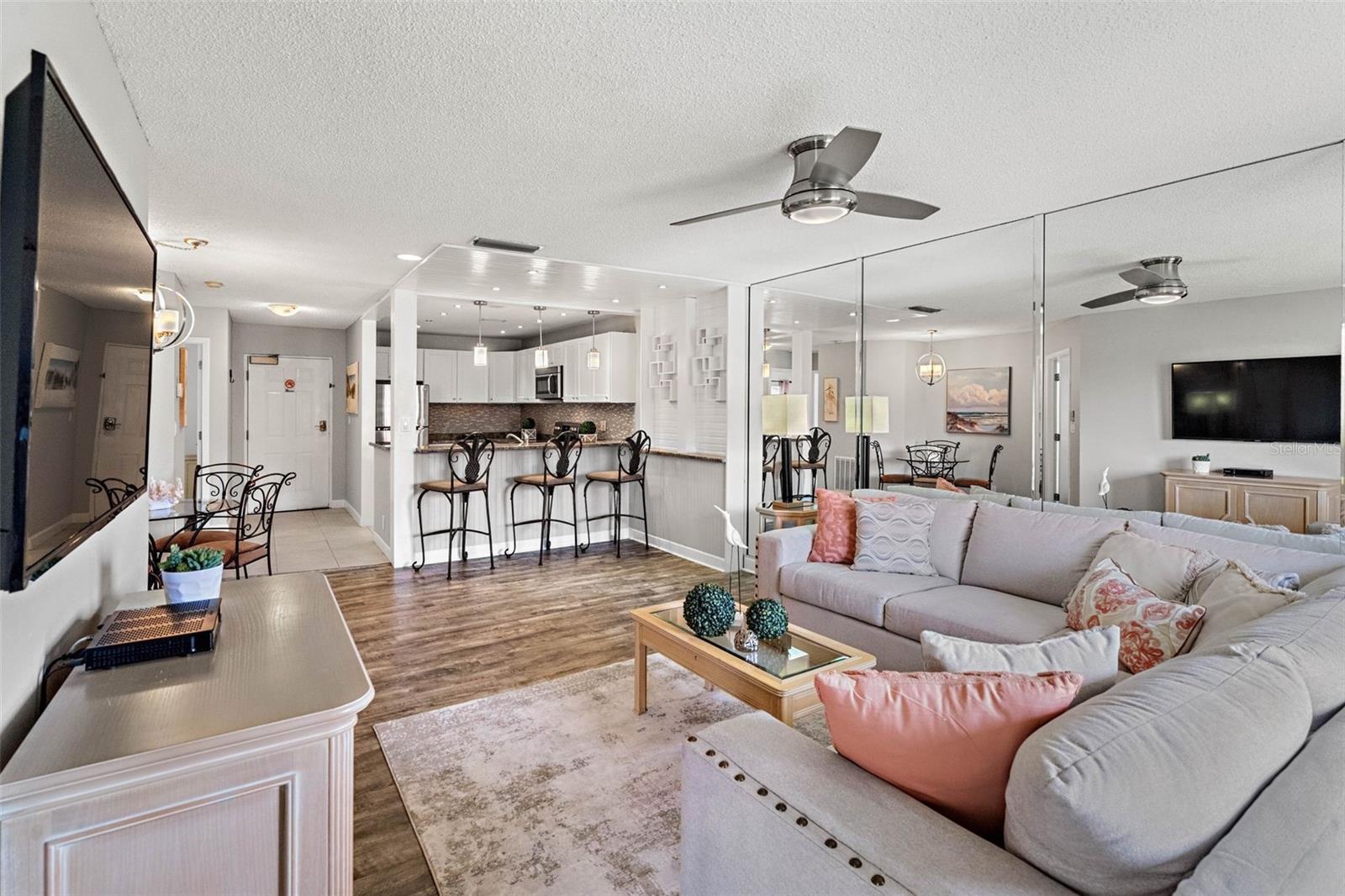 WANDER RESIDENCES OF TIERRA VERDE - Residential