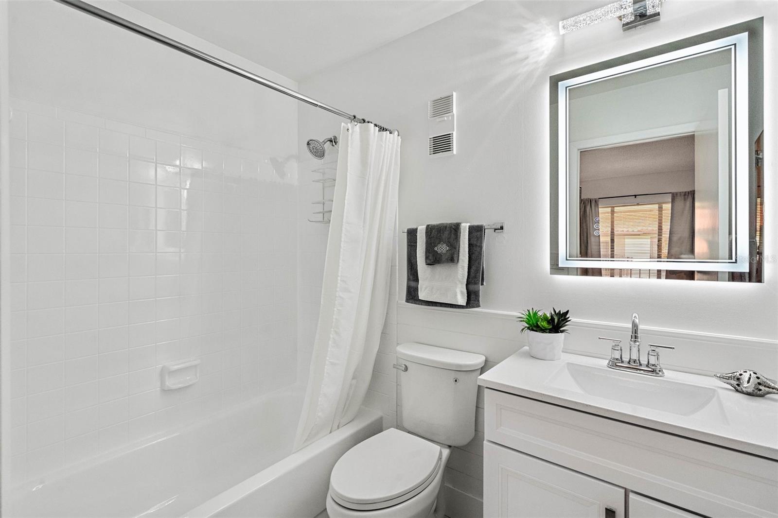 WANDER RESIDENCES OF TIERRA VERDE - Residential