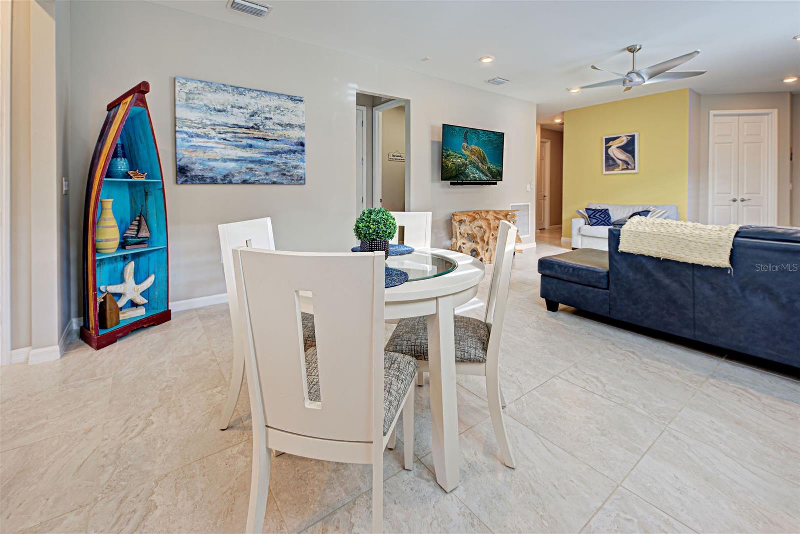 ISLANDWALK/THE WEST VLGS PH 8 - Residential