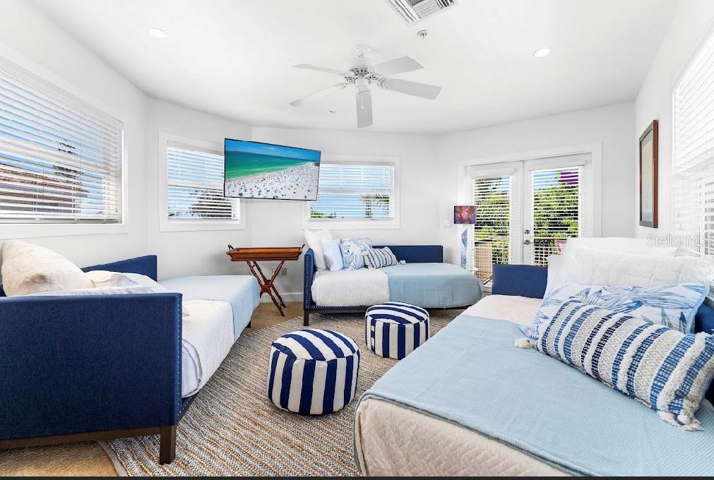 SIESTA VILLAS 1 - Residential