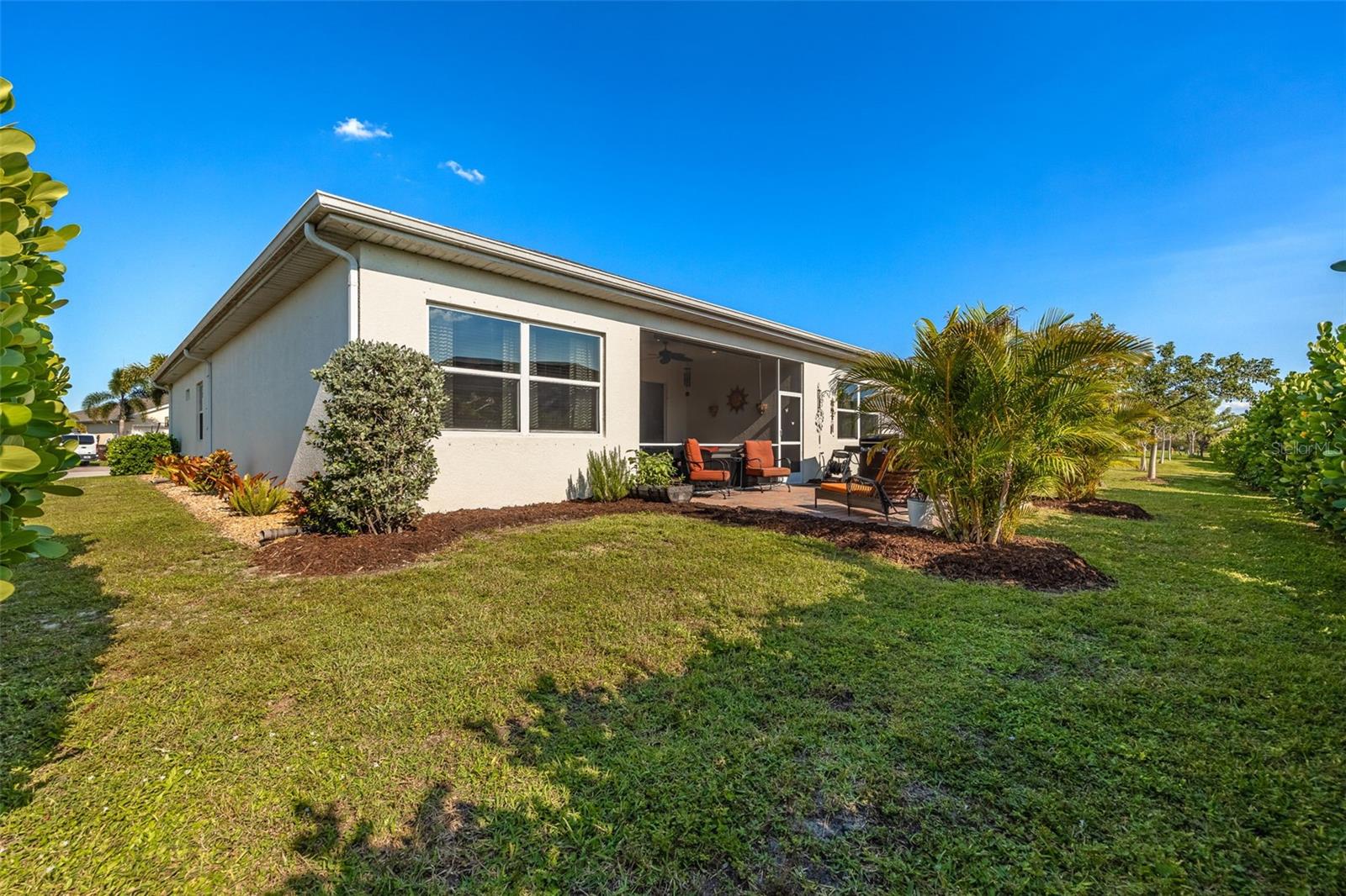 ENTRADA C1-C13 R-1 L1-L10 01 02 - Residential