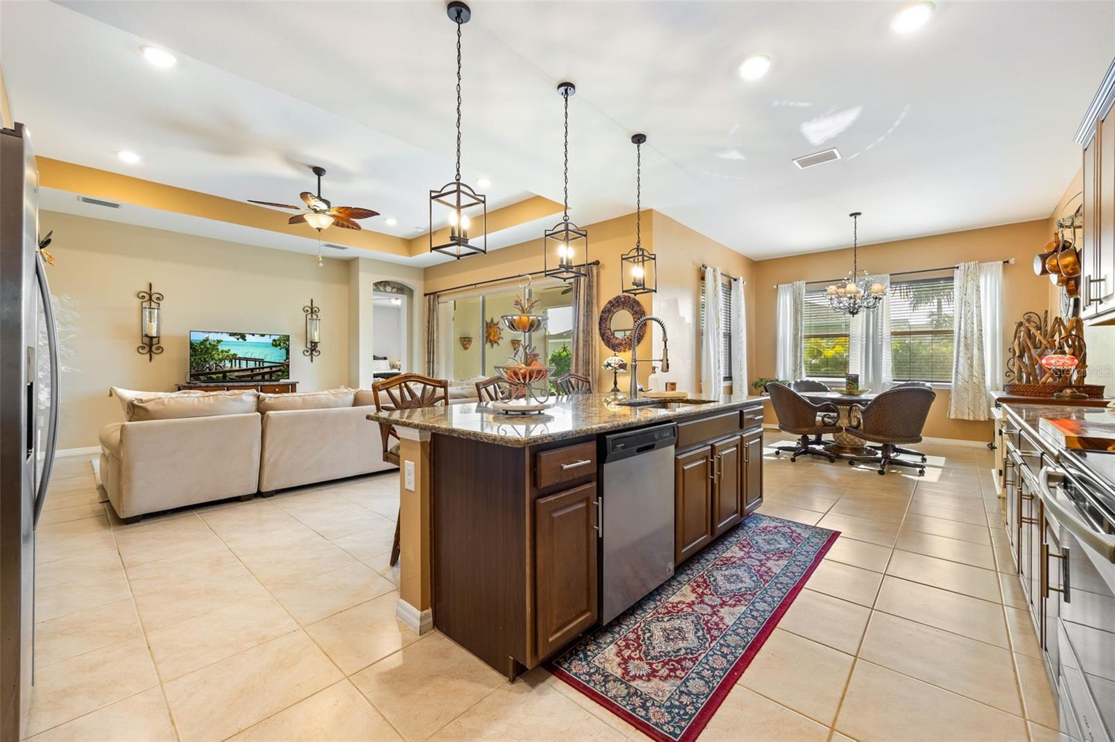 ENTRADA C1-C13 R-1 L1-L10 01 02 - Residential