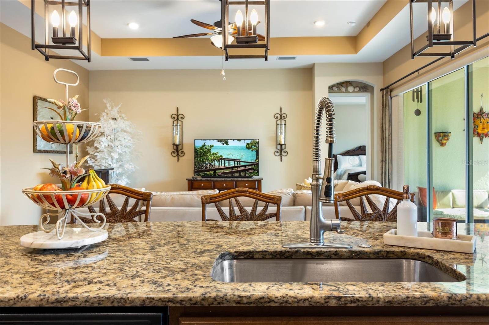 ENTRADA C1-C13 R-1 L1-L10 01 02 - Residential