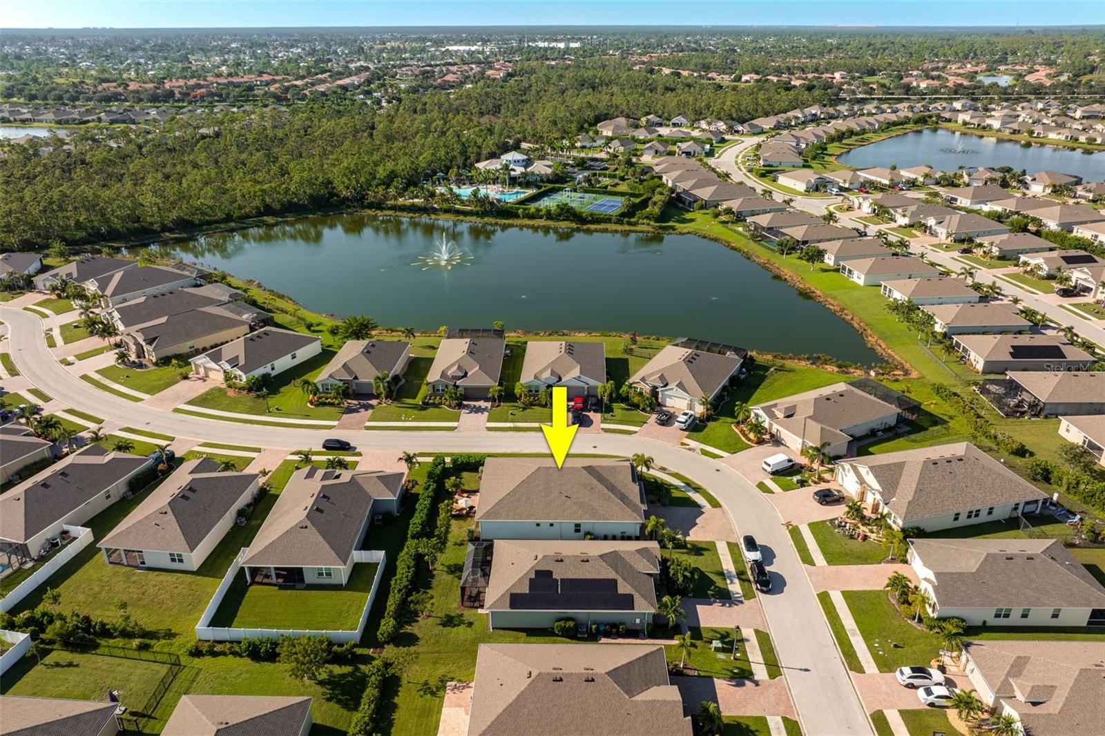 ENTRADA C1-C13 R-1 L1-L10 01 02 - Residential