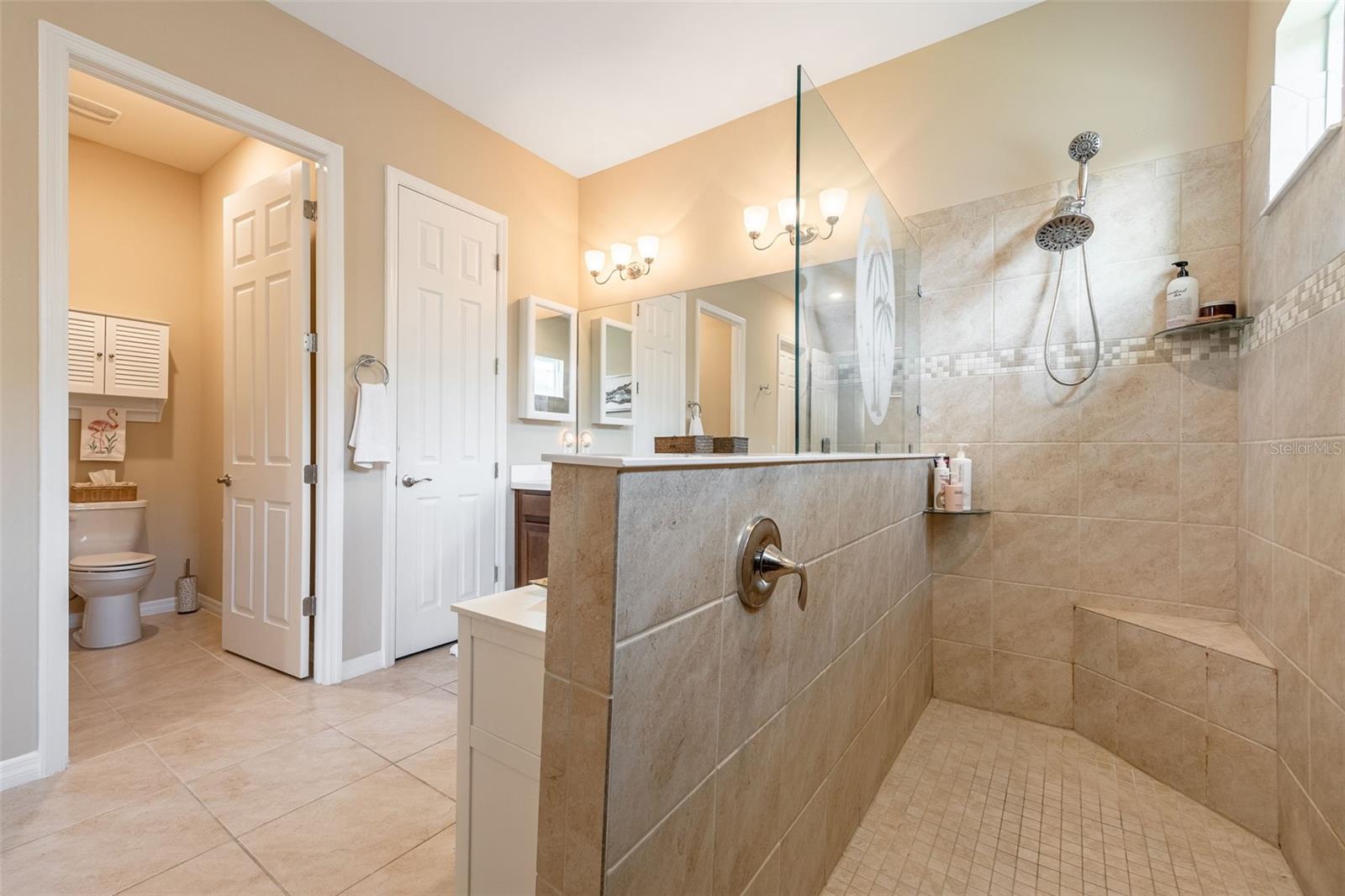 ENTRADA C1-C13 R-1 L1-L10 01 02 - Residential