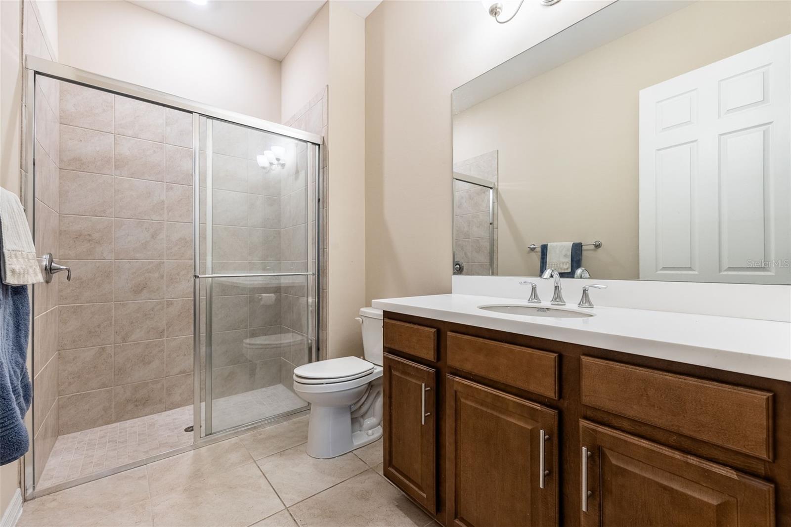 ENTRADA C1-C13 R-1 L1-L10 01 02 - Residential