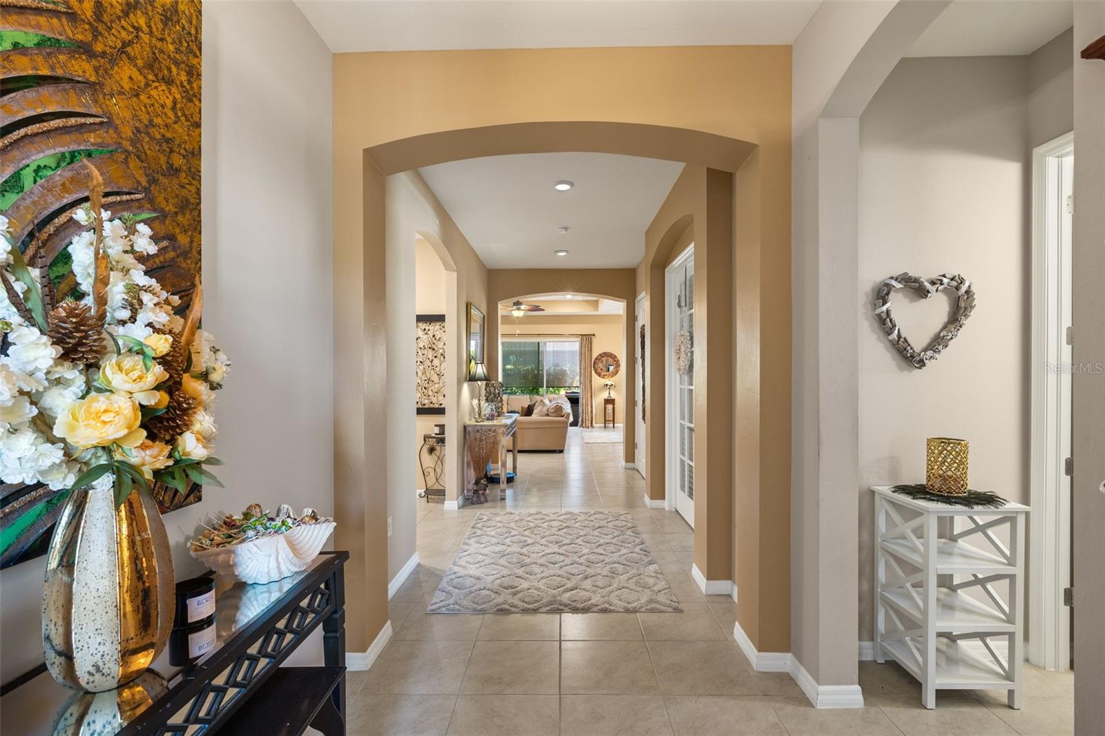 ENTRADA C1-C13 R-1 L1-L10 01 02 - Residential