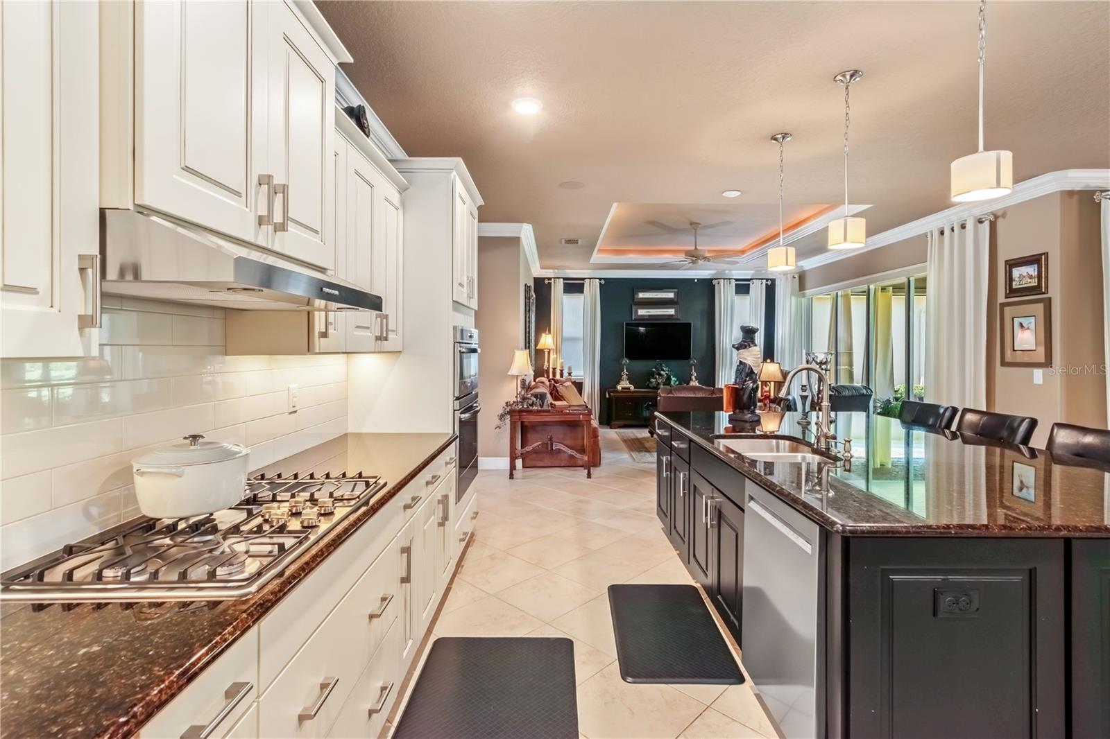 CANDLER HILLS WEST THE SANCTUARY - Residential