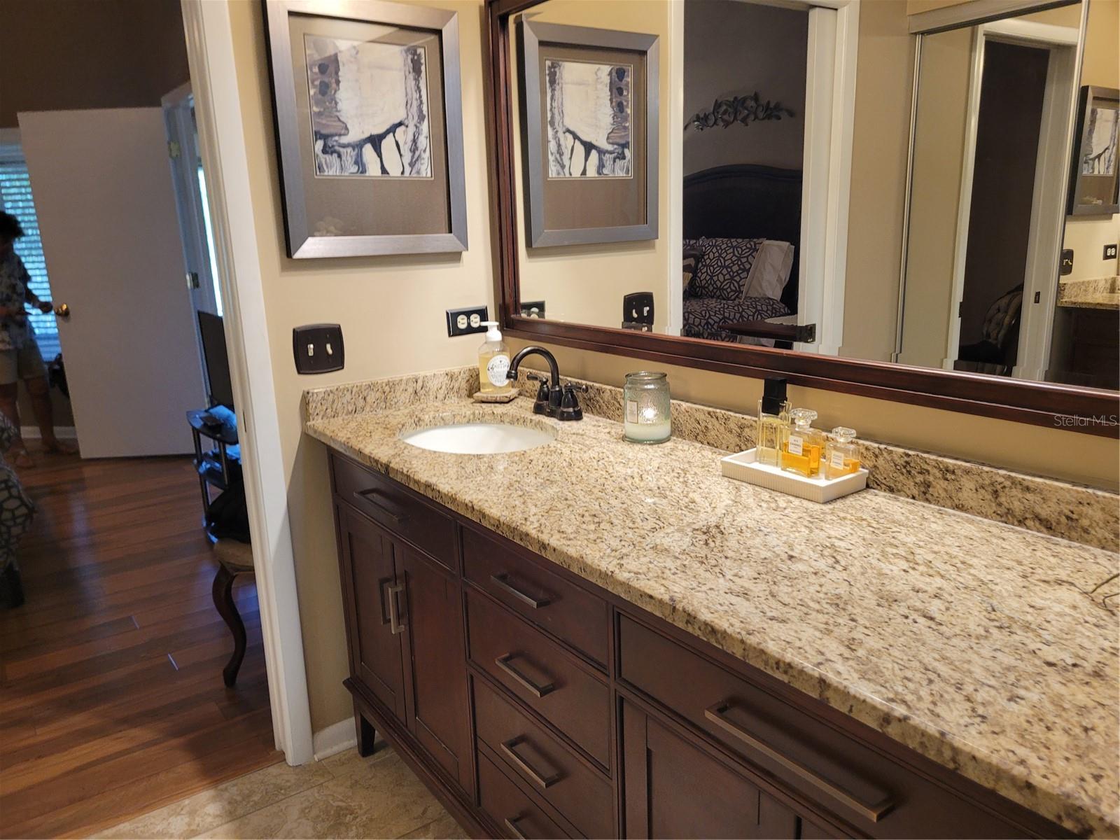 LANDMARK OAKS CONDO - Residential