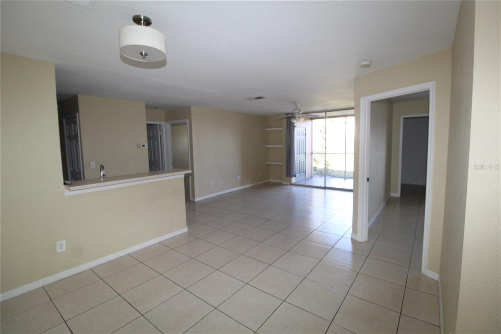 SANDLAKE PRIVATE RESIDENCES - Residential Lease