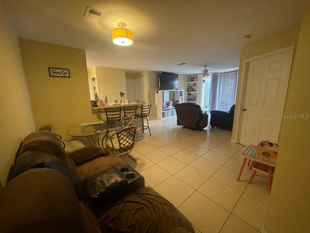 SANDLAKE PRIVATE RESIDENCES - Residential Lease