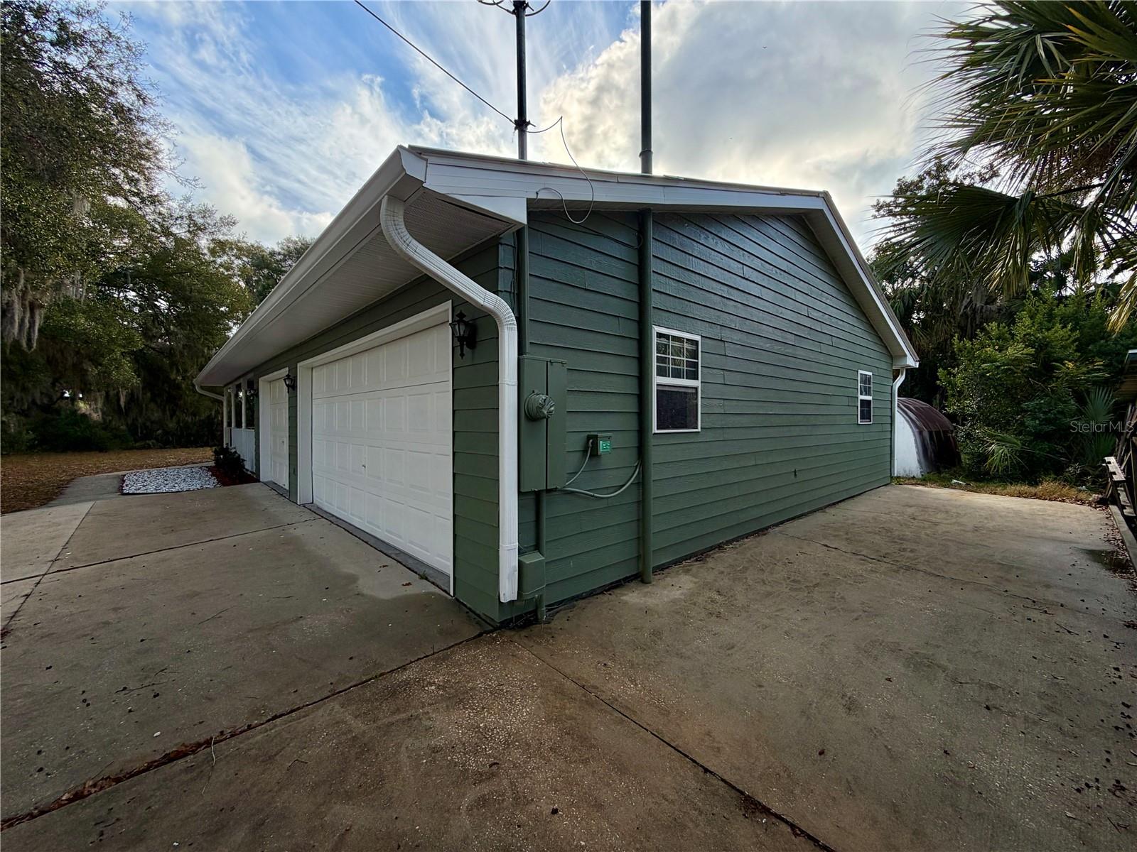 GREENWICH VILLAGE BLK 41 HOWRYS ADD DELAND - Residential