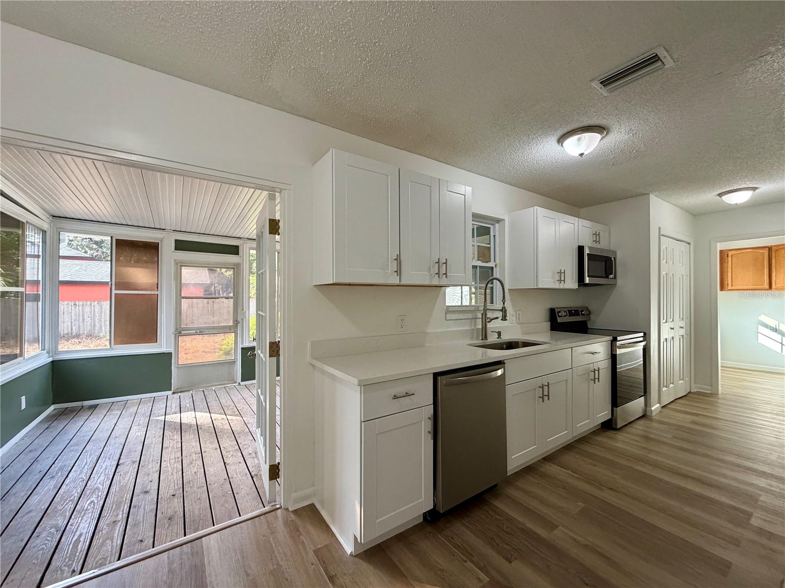 GREENWICH VILLAGE BLK 41 HOWRYS ADD DELAND - Residential