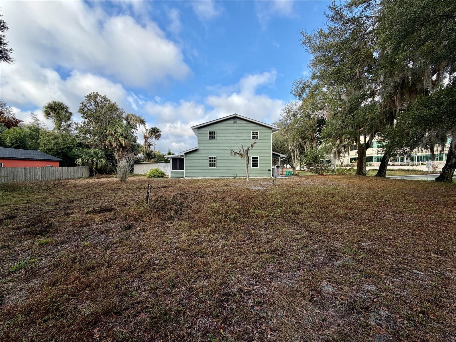 GREENWICH VILLAGE BLK 41 HOWRYS ADD DELAND - Residential