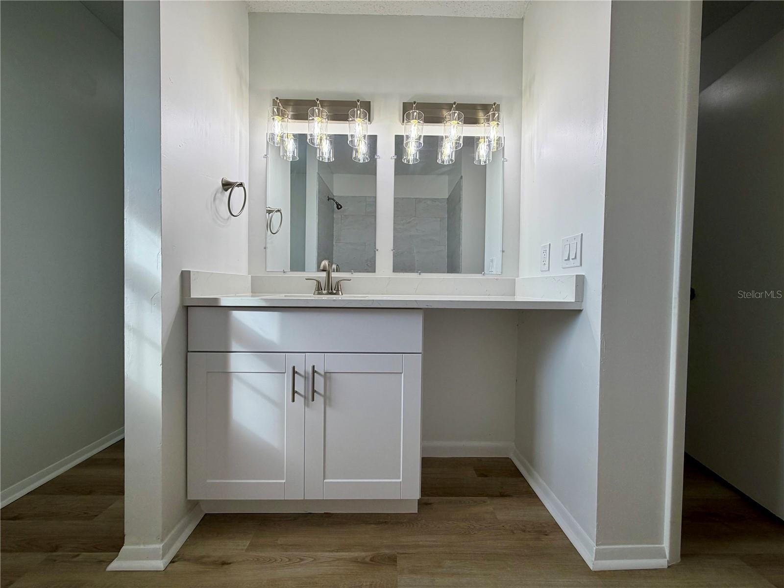 GREENWICH VILLAGE BLK 41 HOWRYS ADD DELAND - Residential