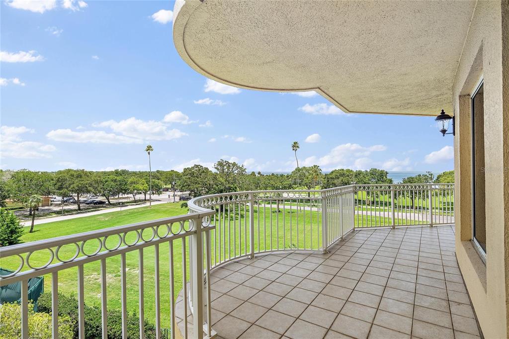 VINOY PLACE CONDO - Residential