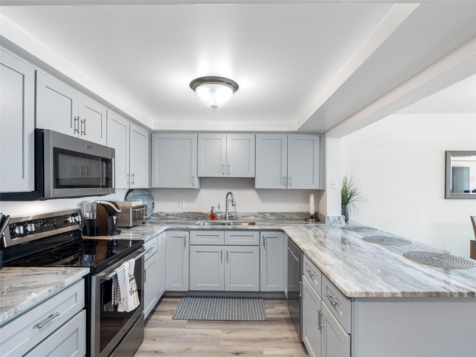 SAND KEY CONDO-SOUTH BEACH 1460 - Residential Lease
