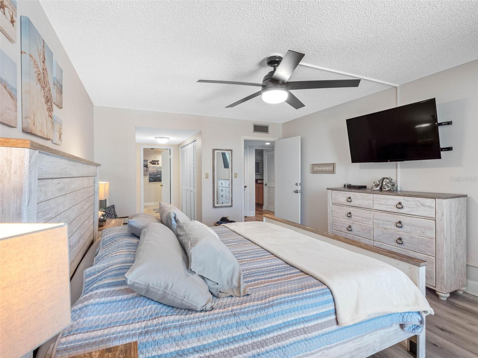 SAND KEY CONDO-SOUTH BEACH 1460 - Residential Lease