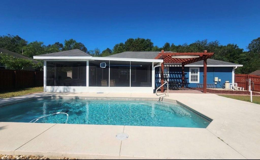 Photo of 19261 NW 230th Street, High Springs, FL 32643 (MLS # GC538926)