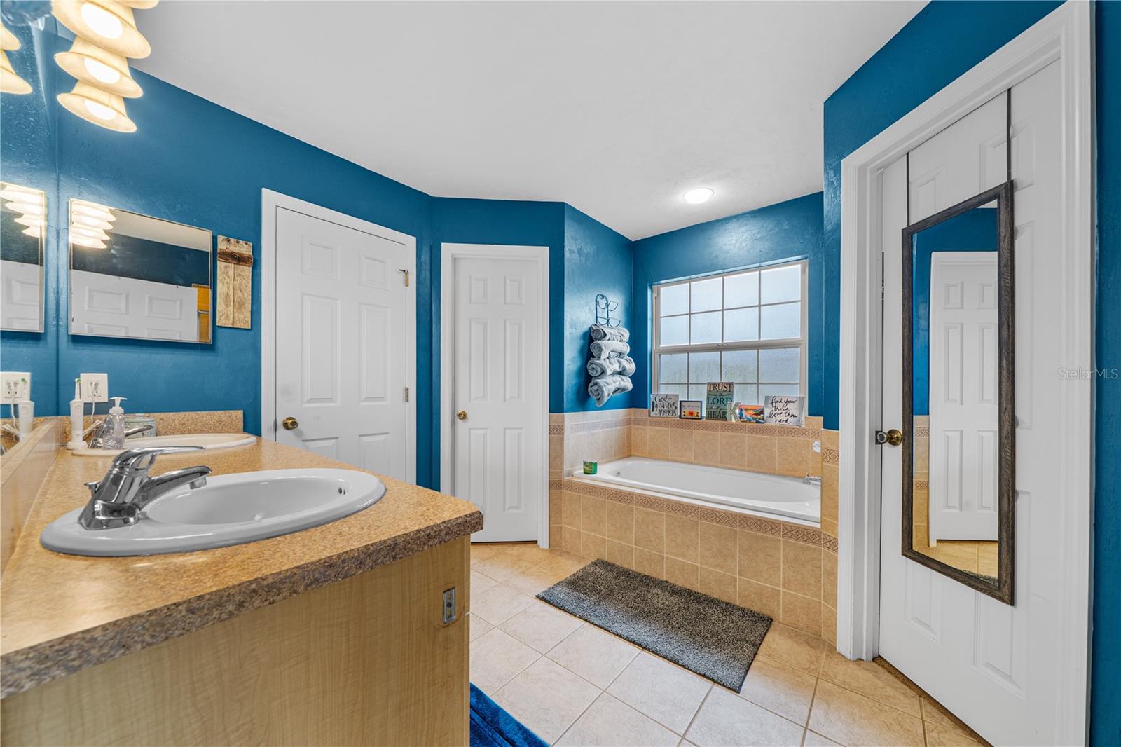 HIGH SPGS HILLS PH I - Residential