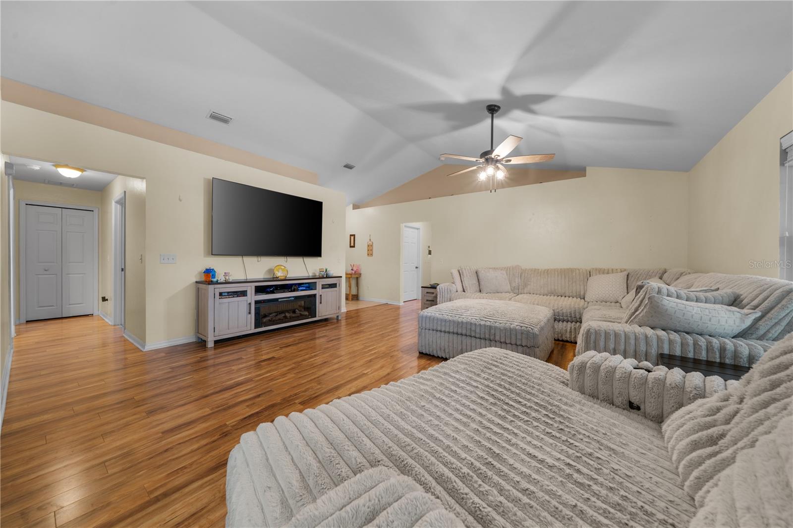 HIGH SPGS HILLS PH I - Residential