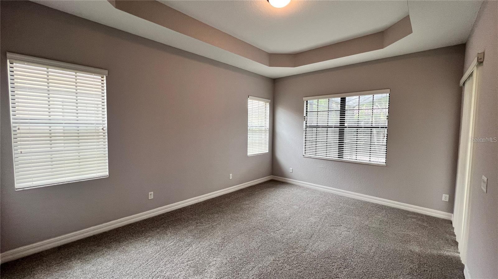 EAGLE CRK PH 01 VILLAGE G - Residential Lease