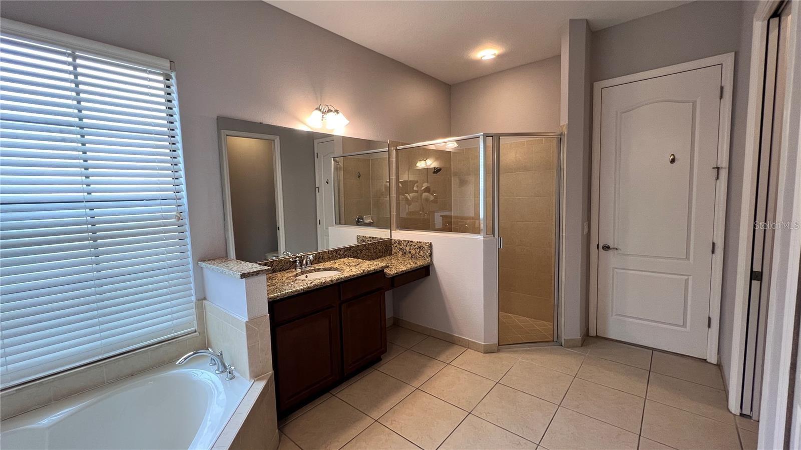 EAGLE CRK PH 01 VILLAGE G - Residential Lease