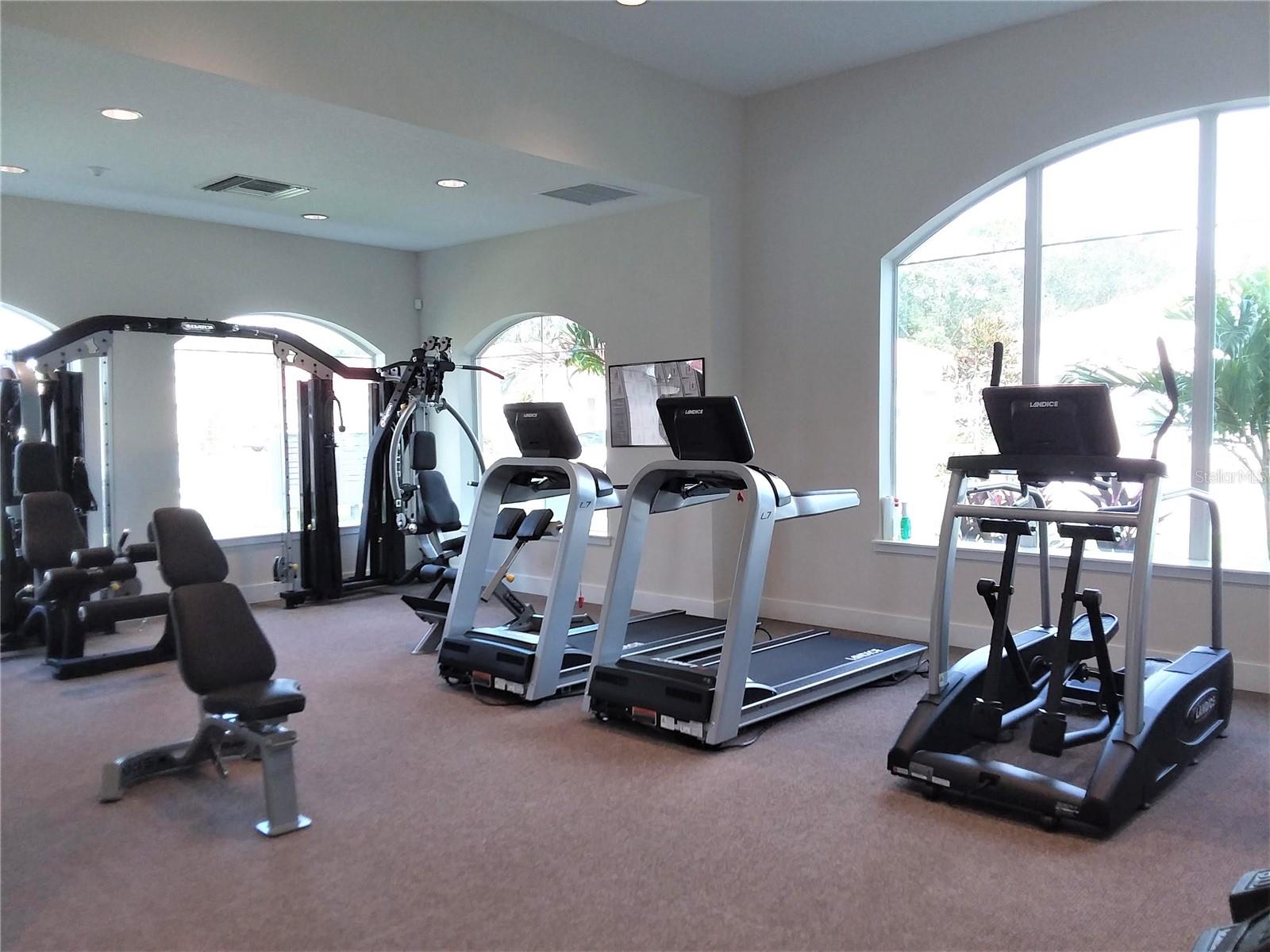 EAGLE CRK PH 01 VILLAGE G - Residential Lease