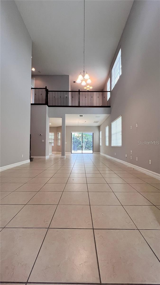 EAGLE CRK PH 01 VILLAGE G - Residential Lease