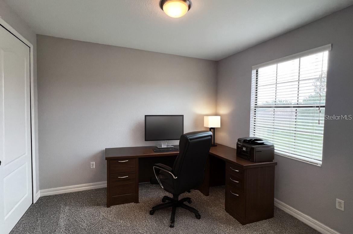 EAGLE CRK PH 01 VILLAGE G - Residential Lease